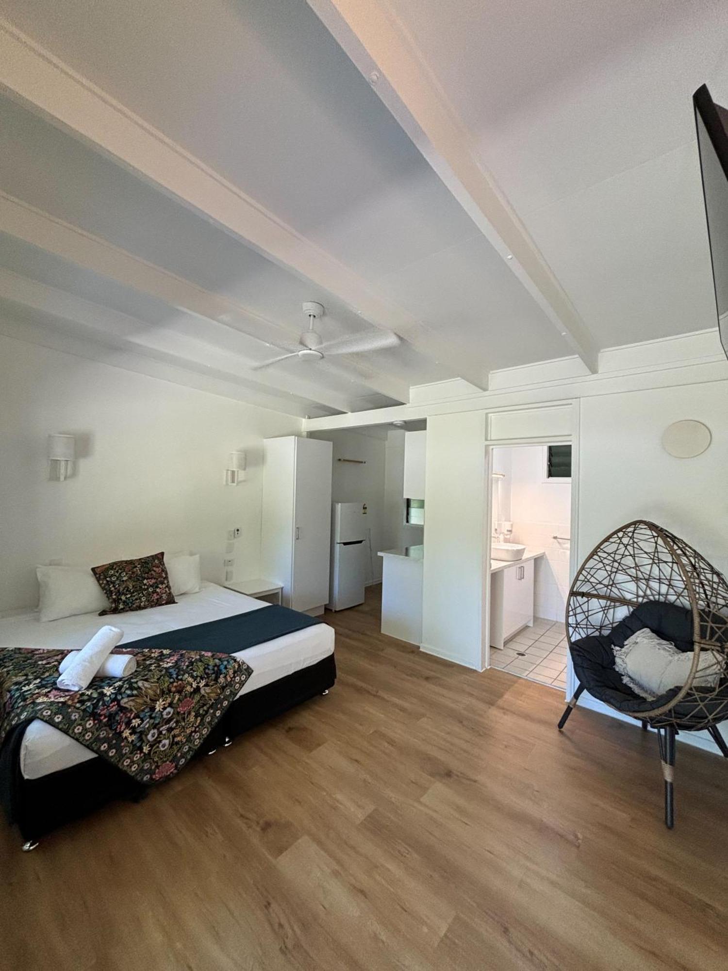 Hotel Amaroo On Mandalay, Magnetic Island Nelly Bay Esterno foto