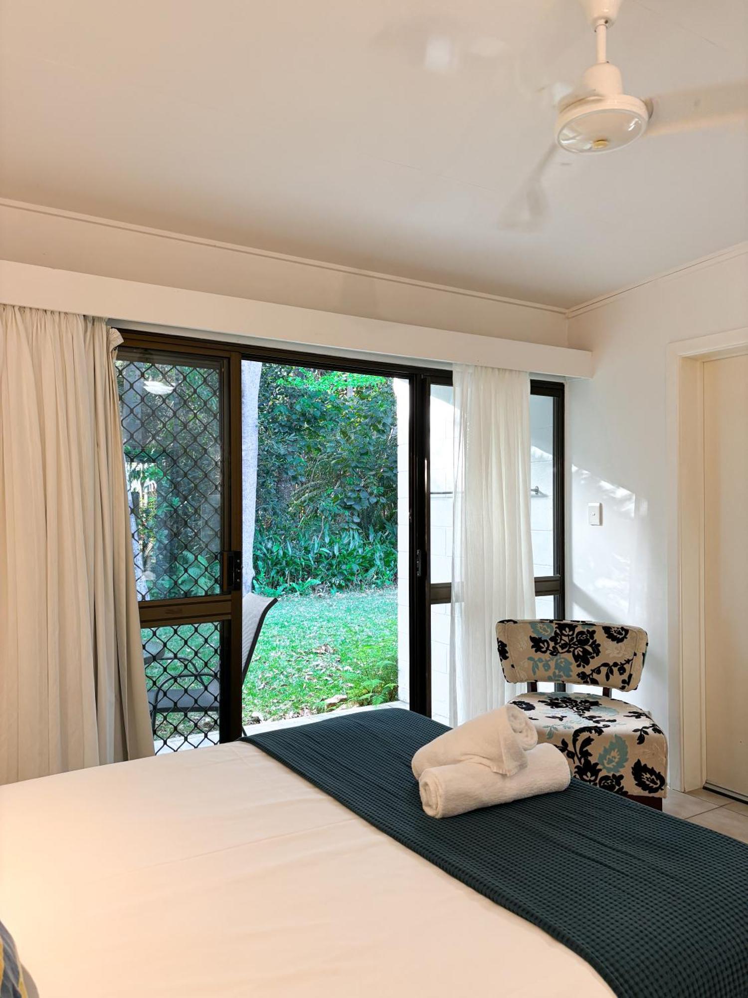 Hotel Amaroo On Mandalay, Magnetic Island Nelly Bay Esterno foto